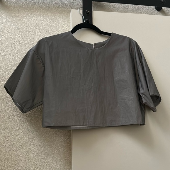 Fully Reflective Crop Top - Picture 2 of 5